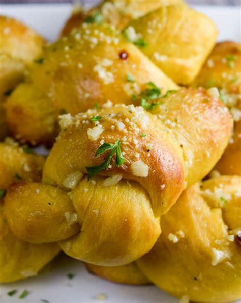 Pumpkin Garlic Knots Recipe Baked Yup Its Vegan