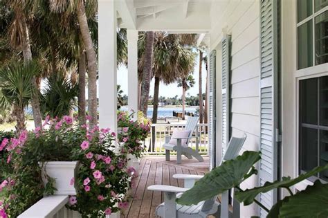 Charming Seaside Cottage Provides A Haven Of Relaxation In Florida In