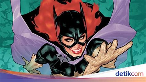 Rayakan Halloween Anggota Dpr Datang Ke Sidang Pakai Kostum Batgirl