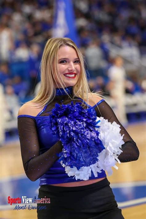 Pin By Long Hunter On Kentucky Dance Team And Cheerleaders 5 Hot Cheerleaders Cheerleading