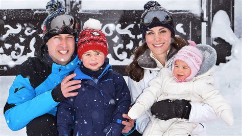 Prince William And Kate Middleton S Christmas Cards Through The Years