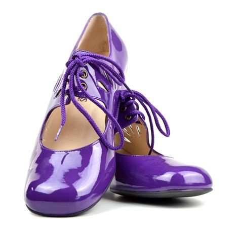 Sizes 2 3 Only The Marianne In Purple Patent Leather 60s 70s