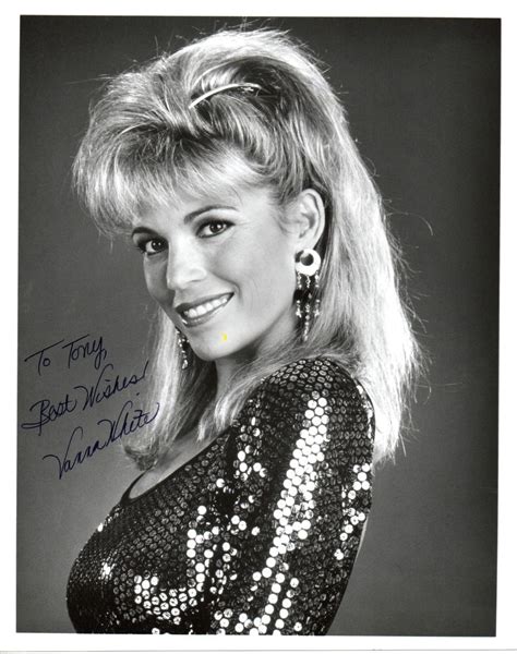 American Tv Vanna White Handsigned 10 X 8 Bandw Photograph Vanna White 80s Actresses Cool Girl