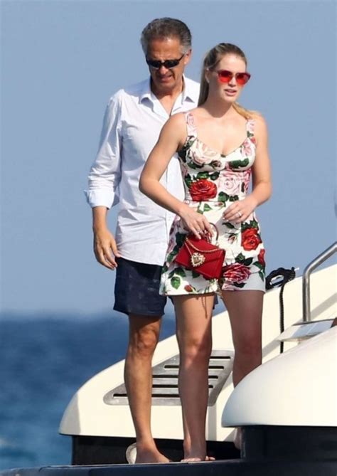More images for michael lewis kitty spencer » Kitty Spencer, 29 anni, sposa un multimilionario più ...