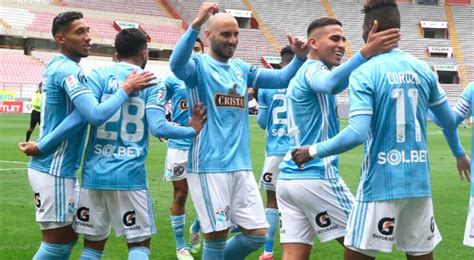 Sporting cristal png collections download alot of images for sporting cristal download free with sporting cristal free png stock. Sporting Cristal - Sporting Cristal Logo Escudo Graphic ...