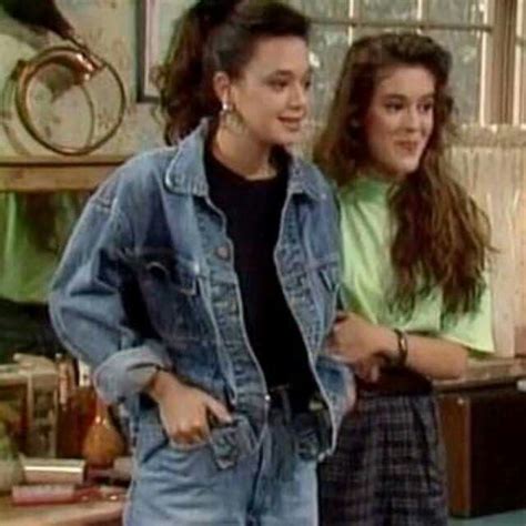 Leah Remini On Whos The Boss As Charlie And Alyssa Milano As Samantha Micelli W 2020 Moda