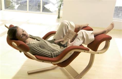 Scandinavian brand inspired by movement. Stokke-Gravity-balans-Chair-1