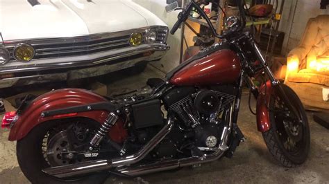 The original screamin' eagle module had an external rev limiter that was required to set the rpm limits below the modules. 1999 Dyna, Screamin Eagle SE204 cams idle - YouTube
