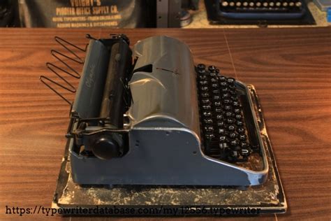 1942 Olympia Robust On The Typewriter Database