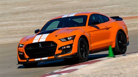 New Model And Performance 2022 Ford GT500 | New Cars Design