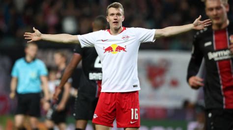 This striker is very underrated and has a huge. Lukas Klostermann - Spielerprofil 20/21 | Transfermarkt