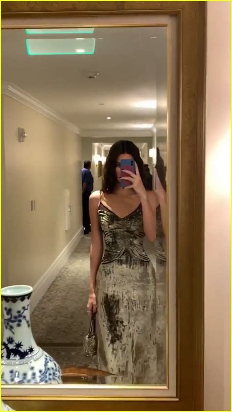 Justin bieber posted the first photos of his public wedding to hailey baldwin and they are adorable. Kendall Jenner Reveals Her Date to Justin & Hailey Bieber's Wedding: Photo 4363366 | Kendall ...