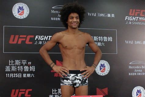 Alex Caceres Ufc Fight Night 122 Weigh Ins Video Mma Junkie