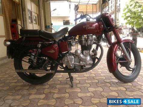 The design of the classic 350 has been kept retro as close as possible. Maroon Red Royal Enfield Classic 350 Picture 1. Album ID ...