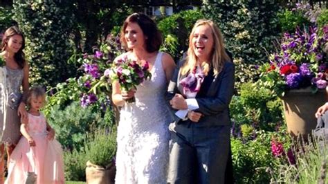 Singer Melissa Etheridge Gets Married Shares Wedding Photo