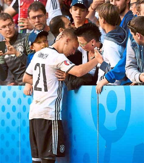 He called leroy sane out for not tracking back in the friendly against denmark. Familie ist Joshua Kimmich wichtig: Nach dem Spiel gegen ...