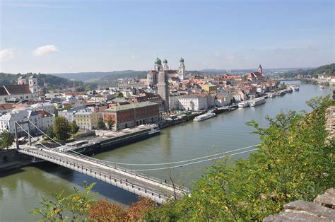 It lies at the confluence of the danube, inn, and ilz rivers, on the austrian border. Altschtadt Passau, Germany
