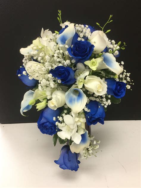 Blue Roses Bouquet By Paolas Flowers And Events