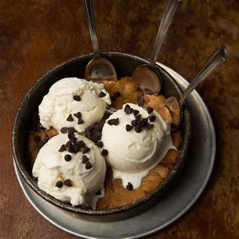 The Best Ice Cream Desserts In Every State Desserts Ice Cream Desserts Ice Cream Pizza