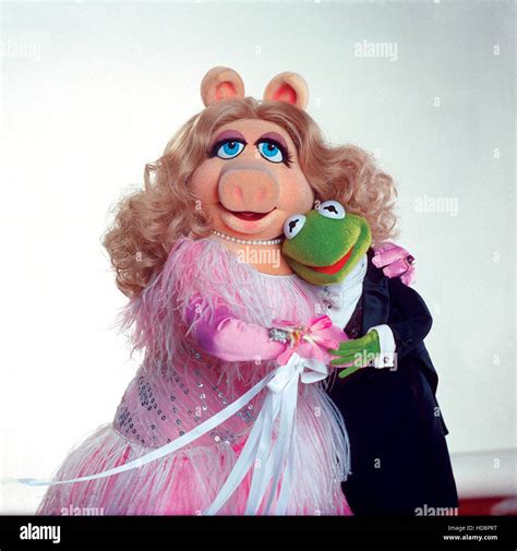 The Muppet Show Miss Piggy Kermit The Frog 1976 1981 C Henson
