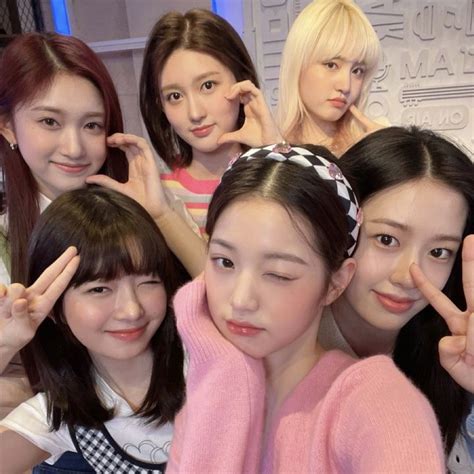 ive ot6 selca icon pfp group photo kpop in 2022 kpop girl groups kpop girls girl icons