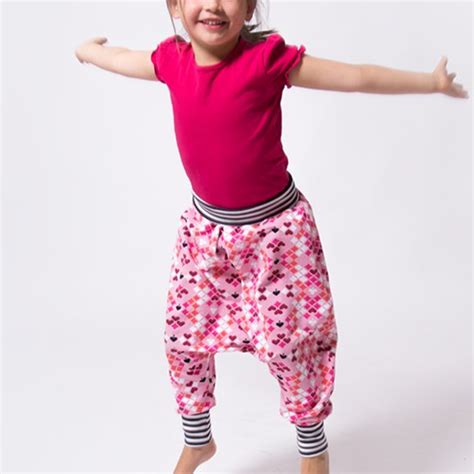 Schnitt kinderhose mit seitlichen taschen kostenlos zum ausdrucken / schnittmuster für die. Schnitt Kinderhose Mit Seitlichen Taschen Kostenlos Zum ...