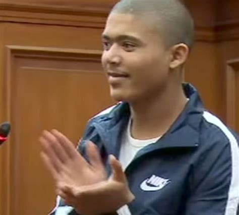 Serial Killer Cameron Wilson Claps As He Is Jailed Daily Mail Online
