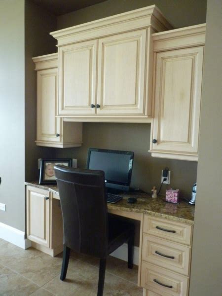 Kirkwood kitchens handles all aspects of your kitchen cabinet design and countertop needs from initial designs through proposals, manufacturing, site delivery and completed installation. Kitchen Cabinets Chilliwack - CABINET DESIGN GALLERY ...