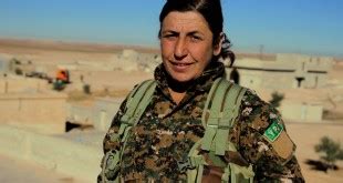 Interview mit YPJ Kommandantin Kurdistan Washukanî Women Defend Rojava