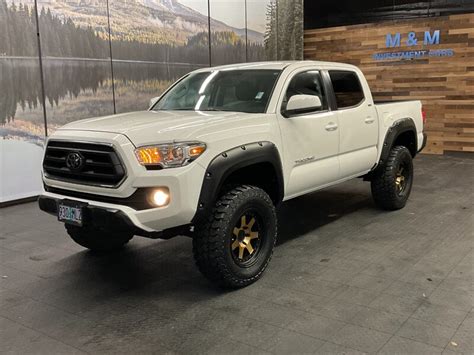 2020 Toyota Tacoma 4x4 Sr5 V6 Tech Pkg Lifted1 Owner 21000 Mile