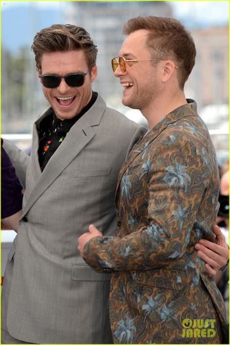 Photo Elton John Joins Taron Egerton Rocketman Cast At Cannes Film