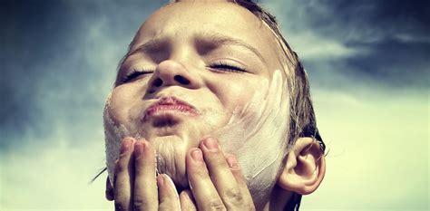 How Do The Chemicals In Sunscreen Protect Our Skin From Damage Skin