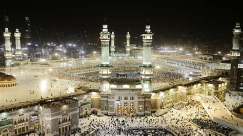 Arab Saudi Akan Pertimbangkan Larang Jemaah Haji Luar Negeri