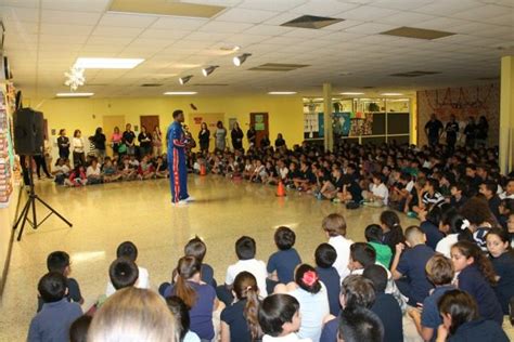 Harlem Globetrotters Star Buckets Blakes Presents The Abcs Of