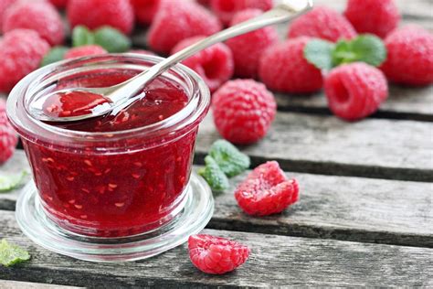 Old Fashioned Raspberry Jam Recipe