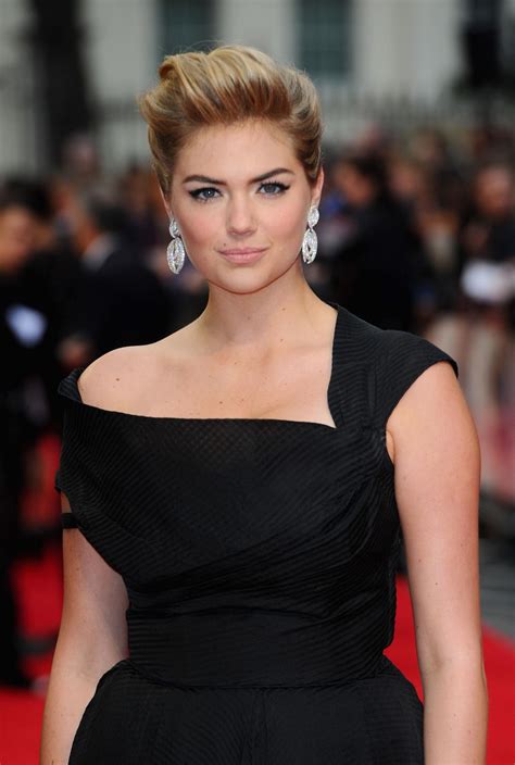 Kate Upton In Williamvintage Dress The Other Woman Premiere In