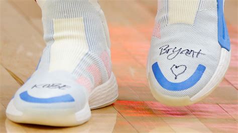 When trae young and his family met with roc nation sports during the process of vetting potential agents, there was an added twist to the presentation. NBA players share tributes to Kobe Bryant on sneakers | kgw.com
