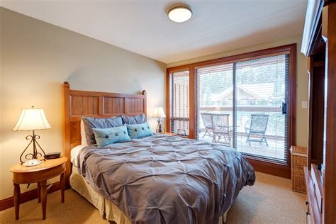 The whistler retreat solid mango queen storage bed by. B7 - Our Whistler Retreat