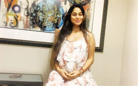 Chakravartin Ashoka Samrat Actress Somya Seth Not Pregnant She