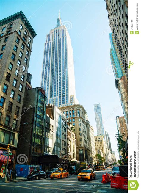 New York Street With Empire State Building Editorial Stock
