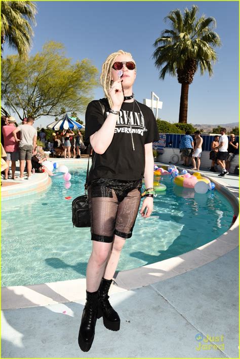 Full Sized Photo Of Charli Xcx Simihaze Galore Coachella Party 09