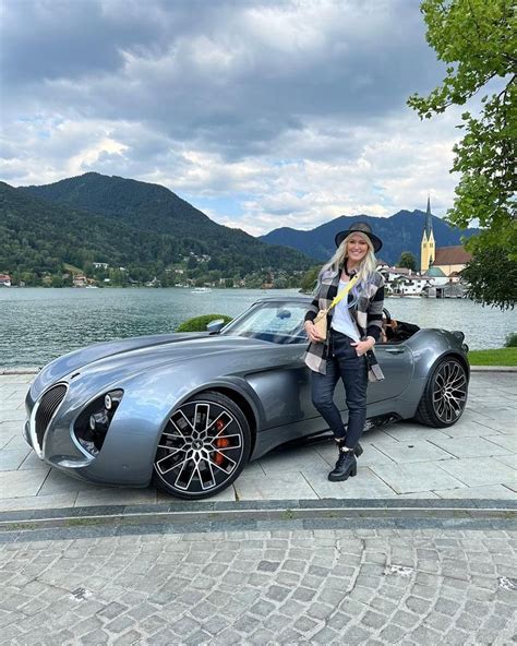 Supercar Blondie Takes The Wiesmann Mf 6 Out For A Spin Calls It “the