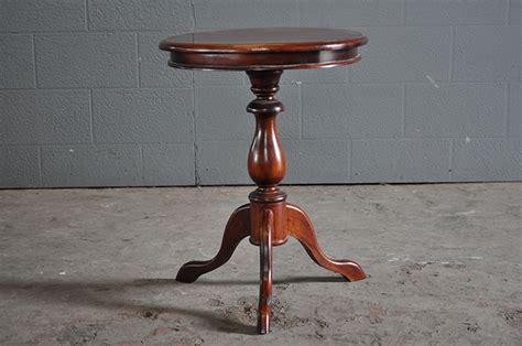 Classic Round Dark Wood Side Table - ArtappelArtappel