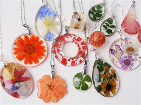 Handmade Resin Flower Jewelry By Smile With Flower Flower Jewellery Resin Flowers Jewelry