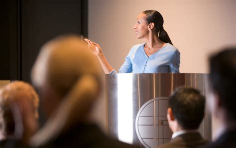 5 Body Language Tips To Improve Your Presentations