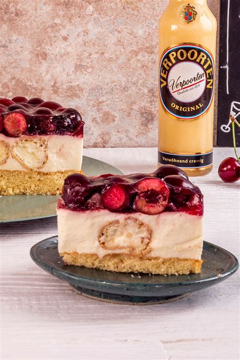 Weitere ideen zu windbeutel rezept, windbeutel, brandteig. Windbeutel-Kirschtorte mit feiner Eierlikör-Sahnecreme ...