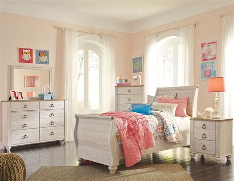 Country living room design room decor home decor furniture room design living room decor room americana living rooms bedroom how to whitewash wood furniture. Willowton Whitewash Youth Sleigh Bedroom Set from Ashley ...