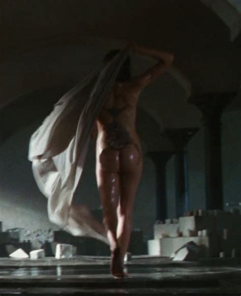 Nude Celebs In Hd Angelina Jolie Picture 2008 11 Original Angelina Jolie Wanted 1080p 004