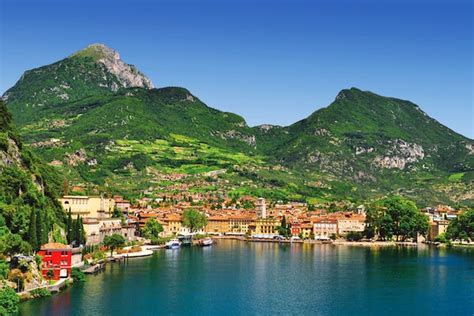 Dolomite Mountains And Lake Garda For Single Travellers Leger Holidays