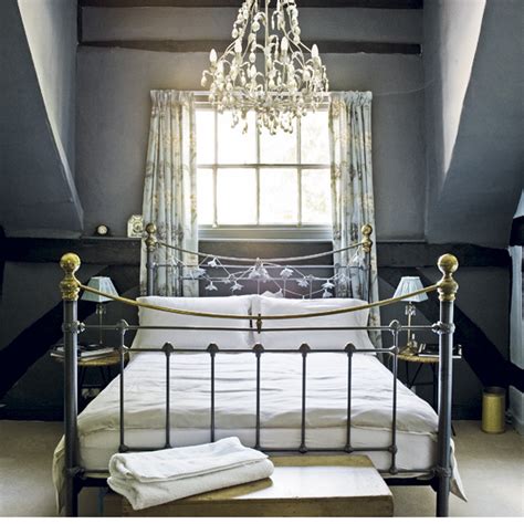 If you're searching for kitchen wall decor, you'll find charming touches to add to the most popular room in the house. Modern Country Style: Modern Country bedroom Inspiration....